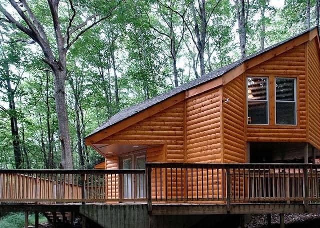 Hidden Bear Gatlinburg luxury cabin rental 2