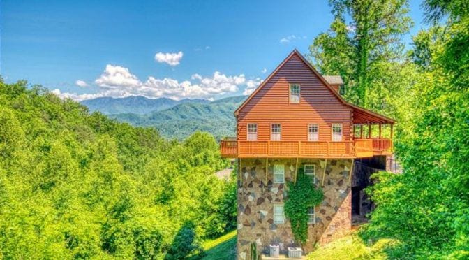 Top 5 Reasons Why Our Smoky Mountain Cabin Rentals Are Better Than a Hotel