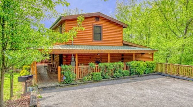 7 Awesome Cabins Near Parkway in Pigeon Forge