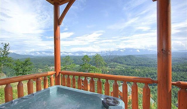 4 Reasons to Book Our Gatlinburg Cabin Rentals With a Hot Tub and a Pool Table