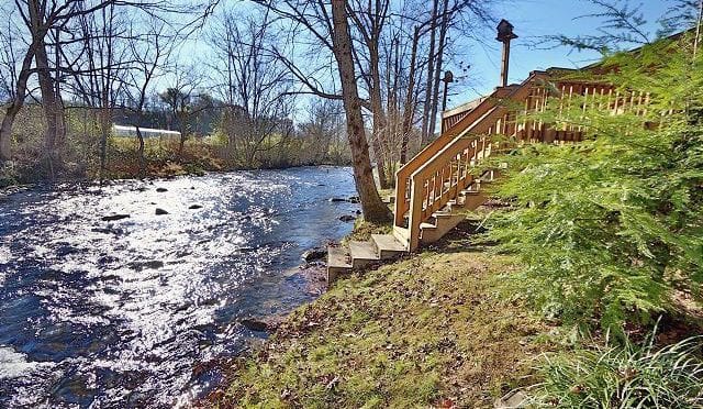 A photo taken at Heavenly Creekside, one of our Pigeon Forge cabin rentals on the river.