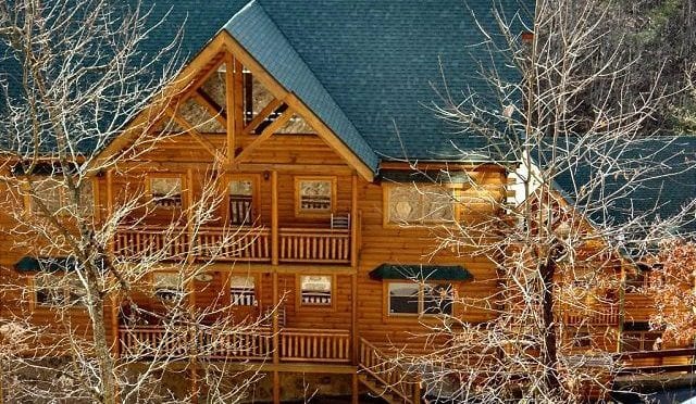 5 Benefits of Booking Our Large Group Cabin Rentals in Gatlinburg For Your Family Reunion
