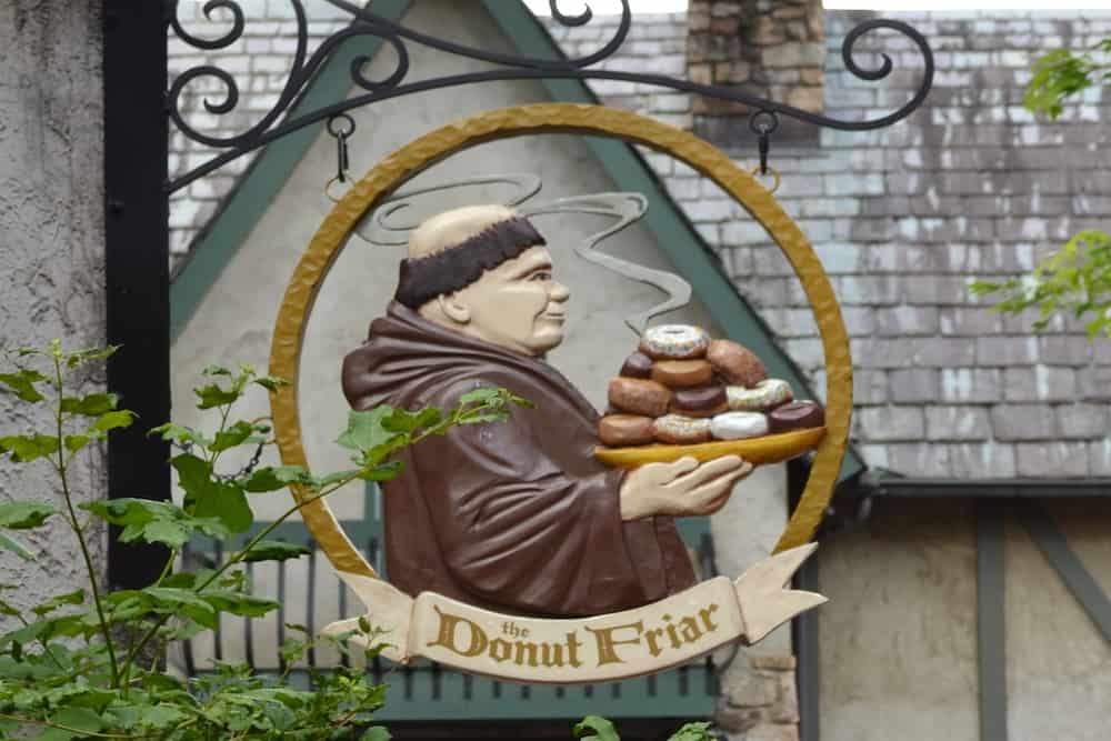 the donut friar gatlinburg donut shop