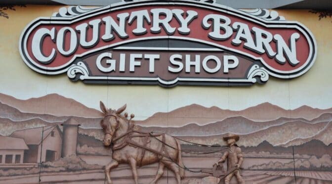 4 of the Best Souvenir Shops in Pigeon Forge